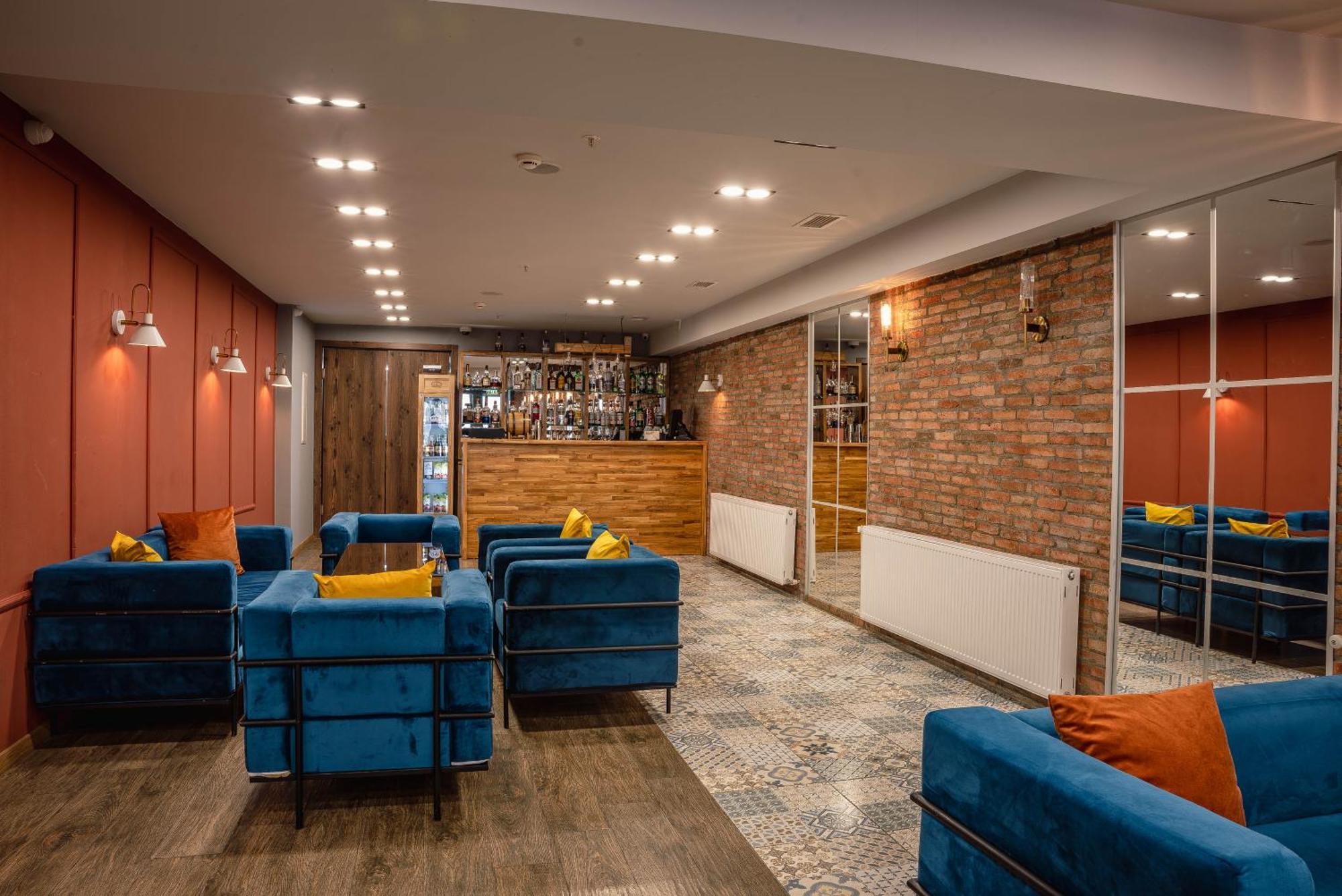 Gudauri Inn المظهر الخارجي الصورة The lounge at the airport