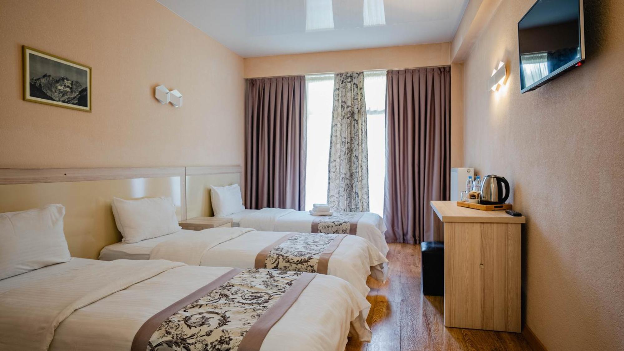 Gudauri Inn الغرفة الصورة